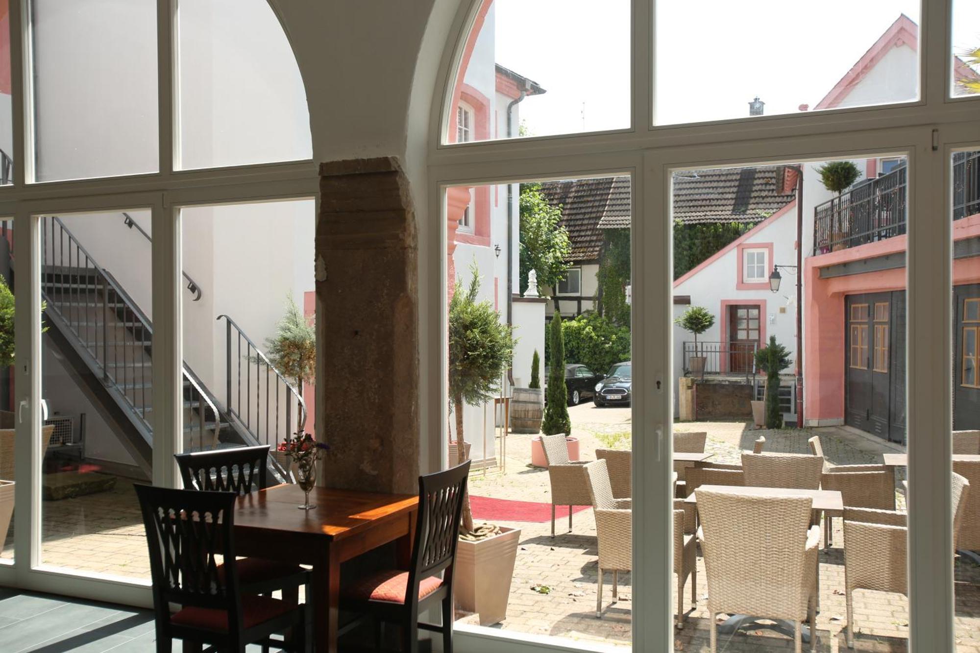 Weisses Ross Designhotel Kirchheimbolanden Extérieur photo